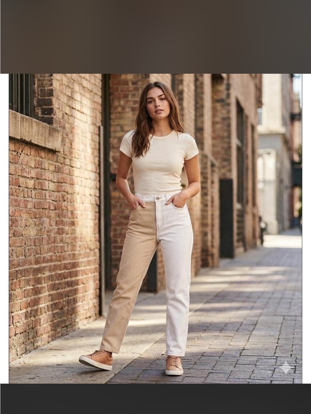 Hollister Two-Tone Beige and Cream Women’s Ultra High-Rise Mom Jeans